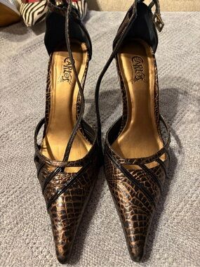 Carlos by Carlos Santana Bronze Croc-Embossed Pointed-Toe Strappy Slingbacks